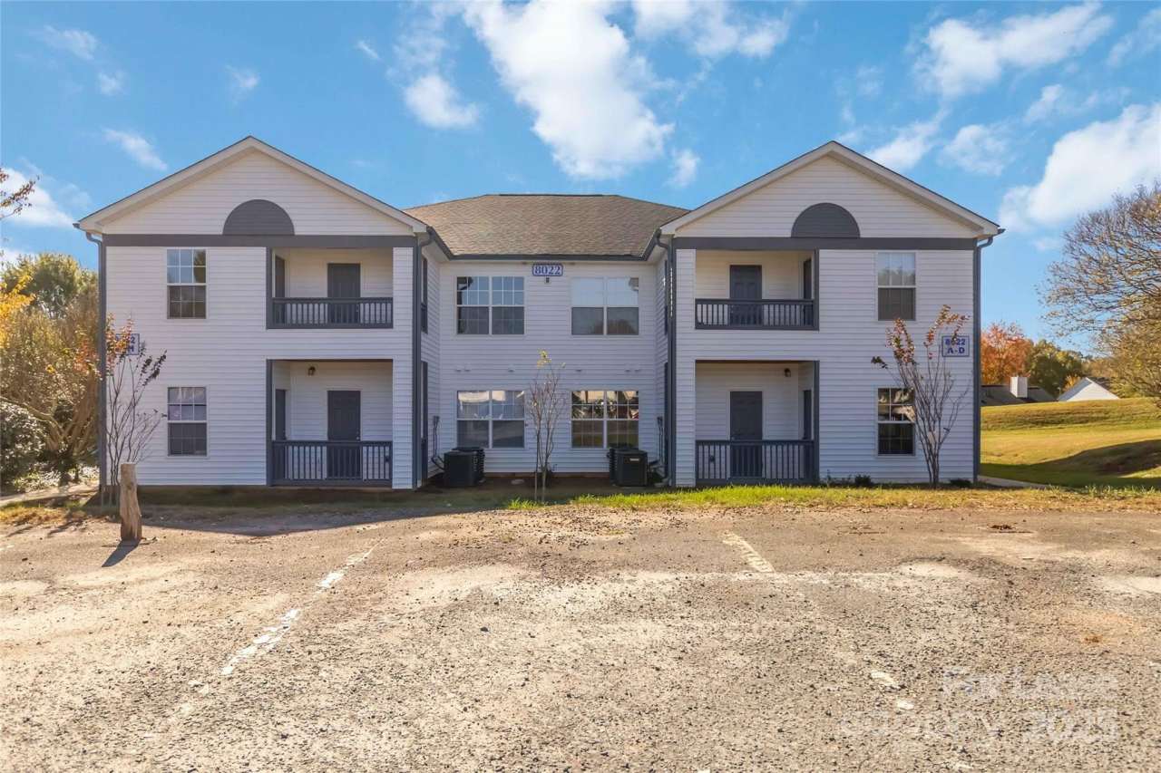 8022 Tremaine Court unit: D