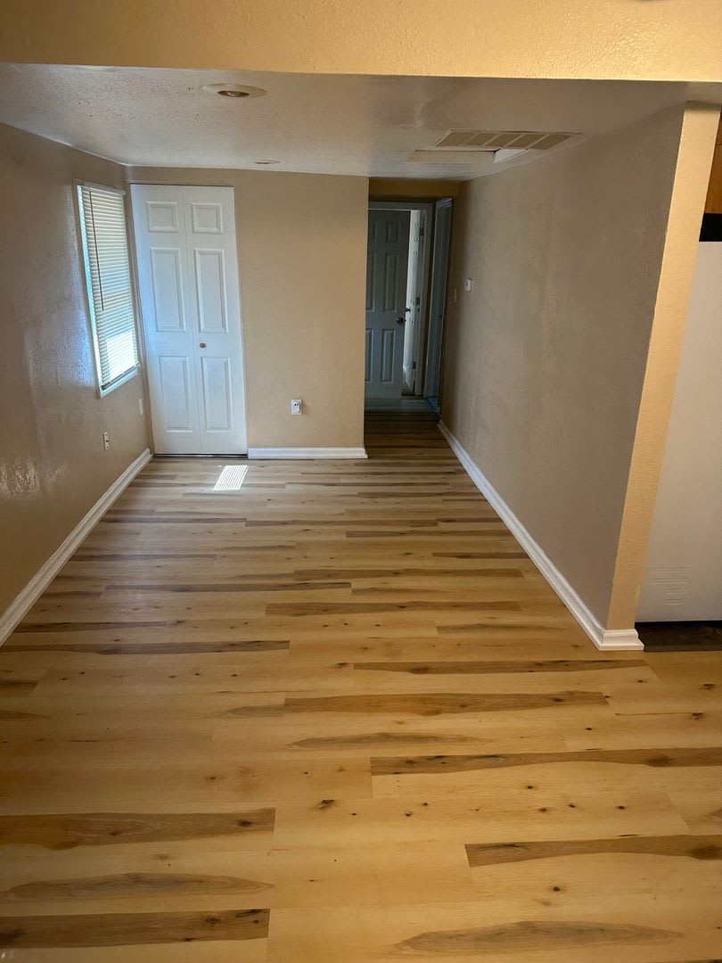 Newly Remodeled 2 Bed 1 Bath home!