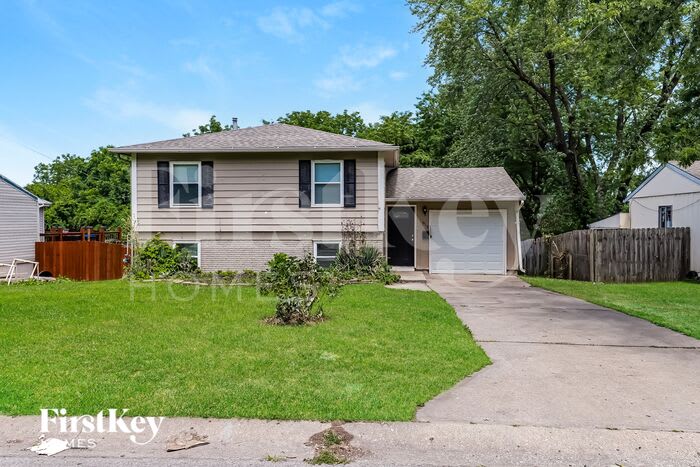 19112 East Ponca Drive