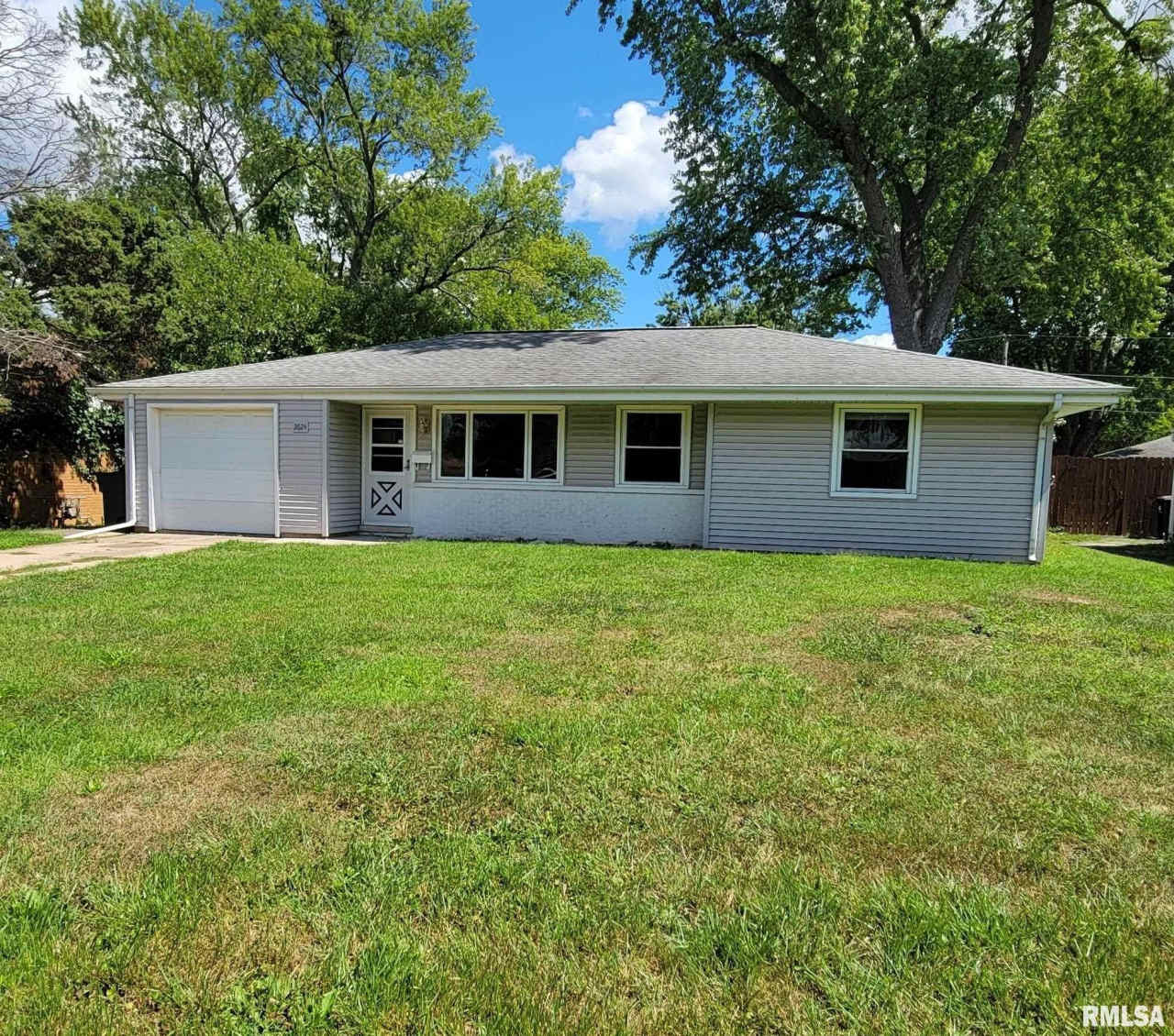 2624 N RENWOOD Avenue