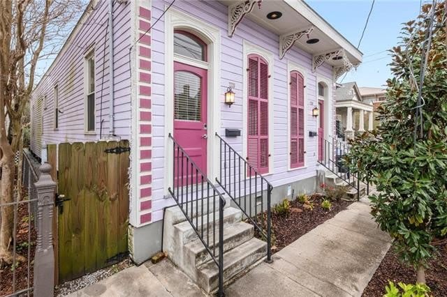 2226 DUMAINE Street