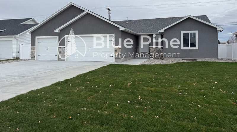 3755 Harrington Road