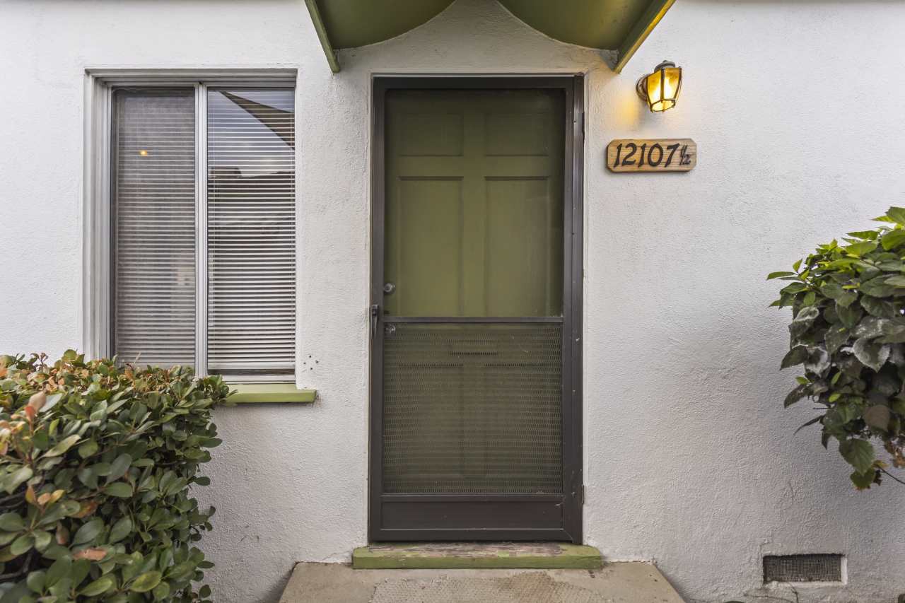 12107 Washington Place - 12107.5