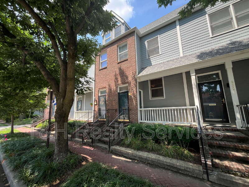 630 East New York Street