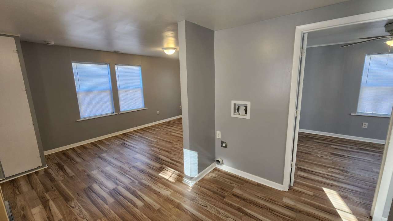 Just remodeled, nice 1BR single family home! Great value.