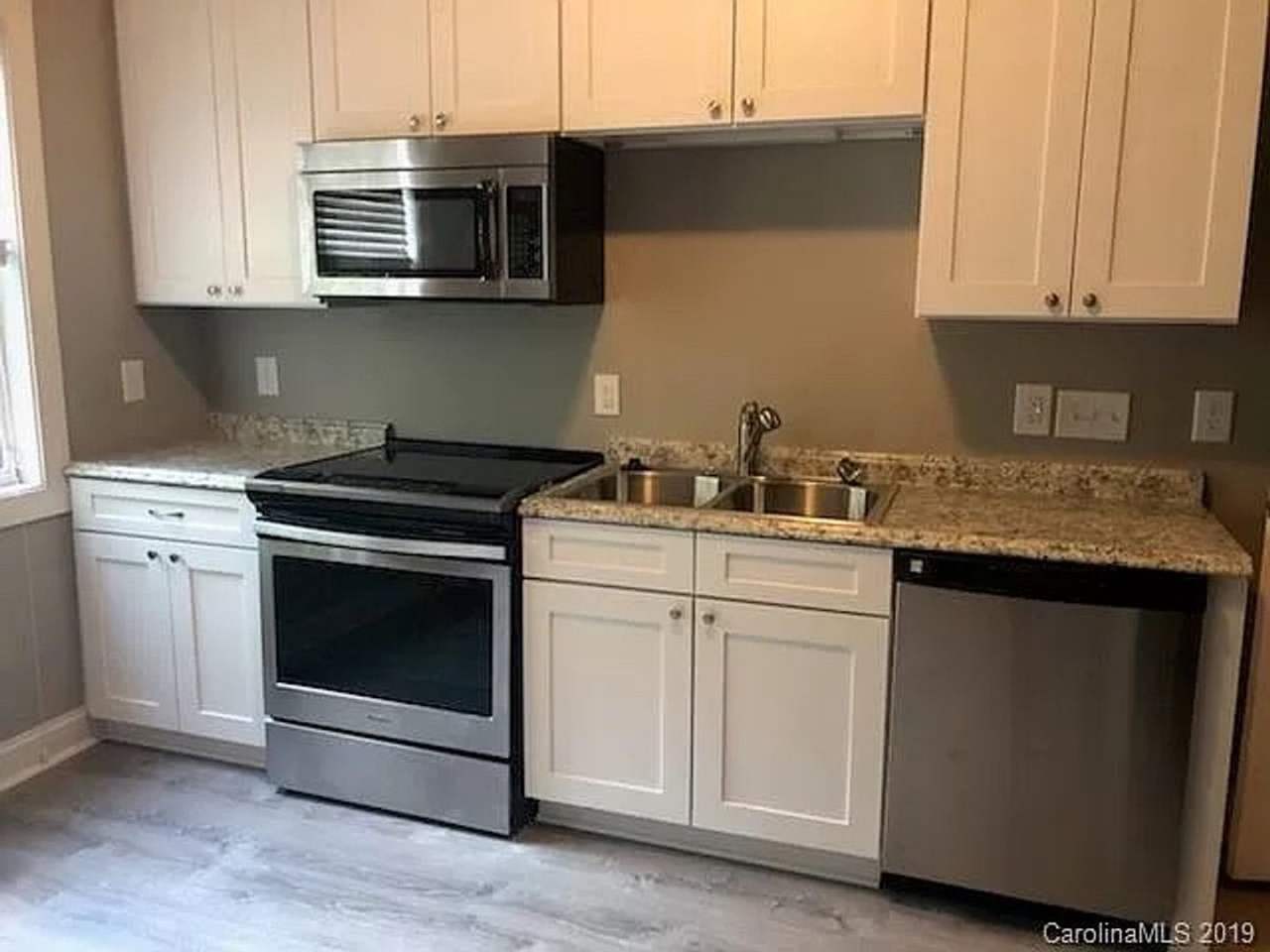 Room in 3 Bedroom Home at Priory Ct