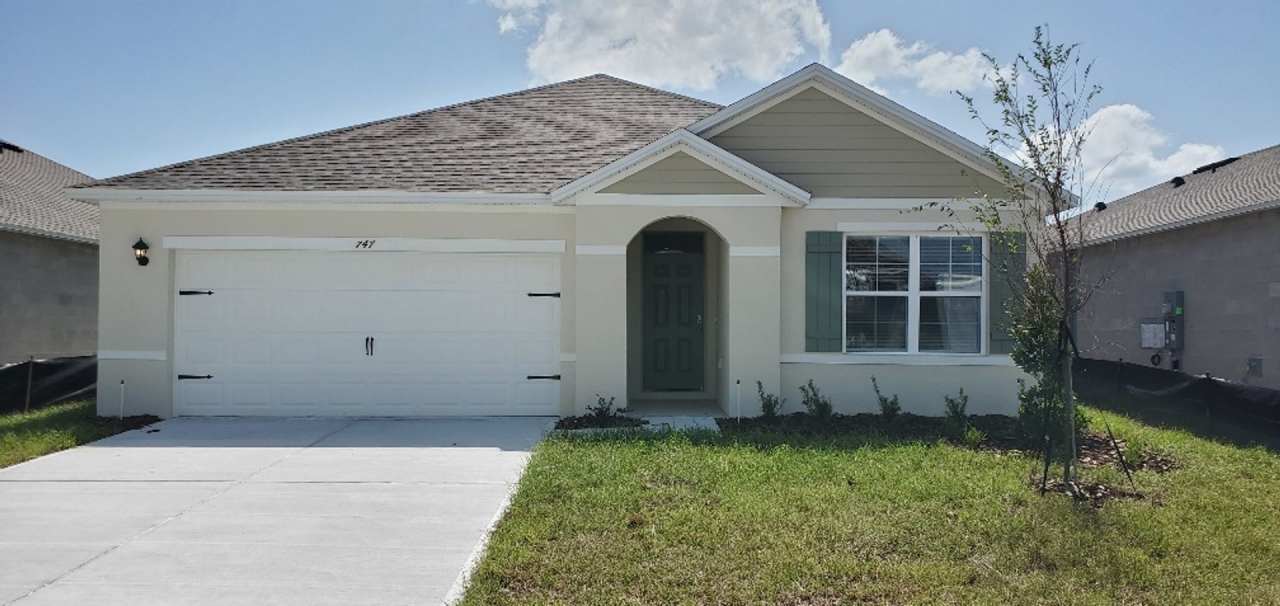 3-Bedroom, 2.-Bathroom in Squires Grove/Winter Haven
