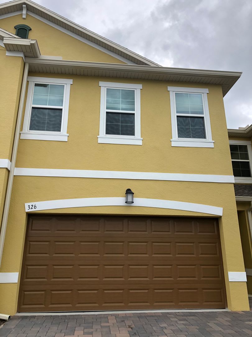 3 Bedroom, 2.5 Bath East Orlando Townhome in Desirable Econ Trails!