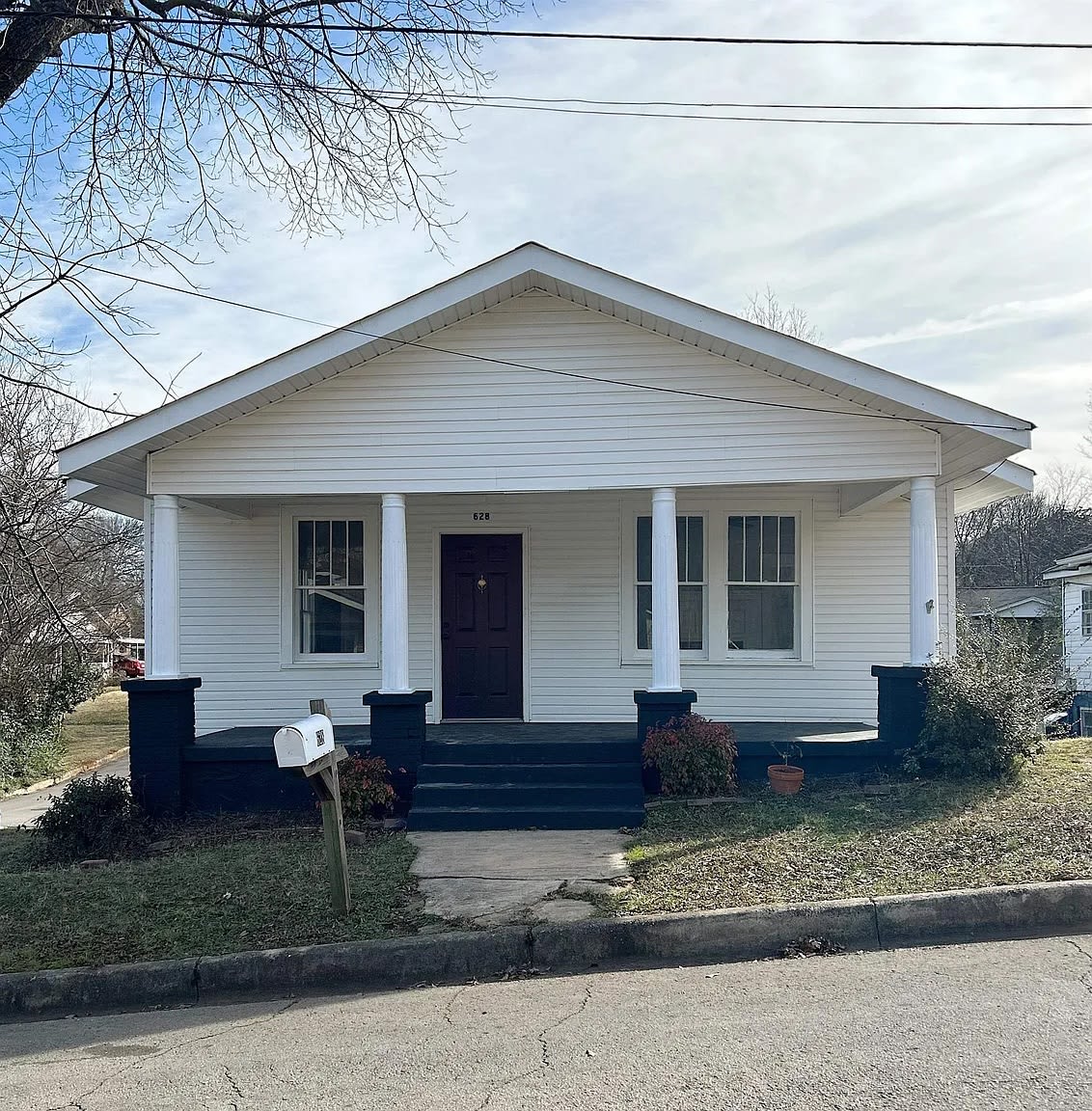 628 East Irvine Avenue