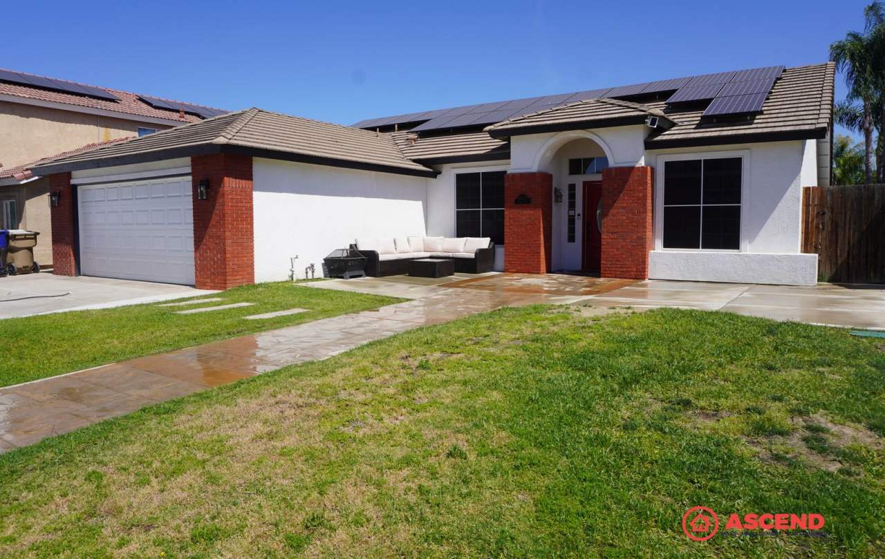 Beautiful 3 Bedroom + Office Home with a Pool!
