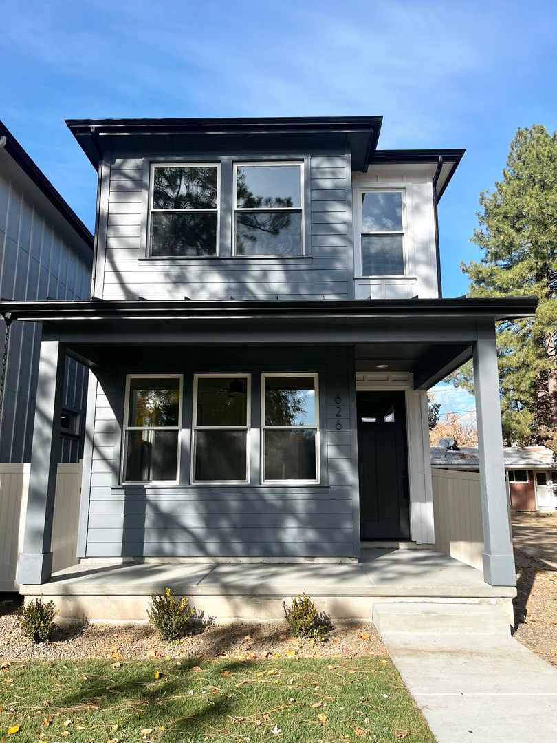 Stunning New Build in Boise’s East End – Easy Access to St. Lukes!!