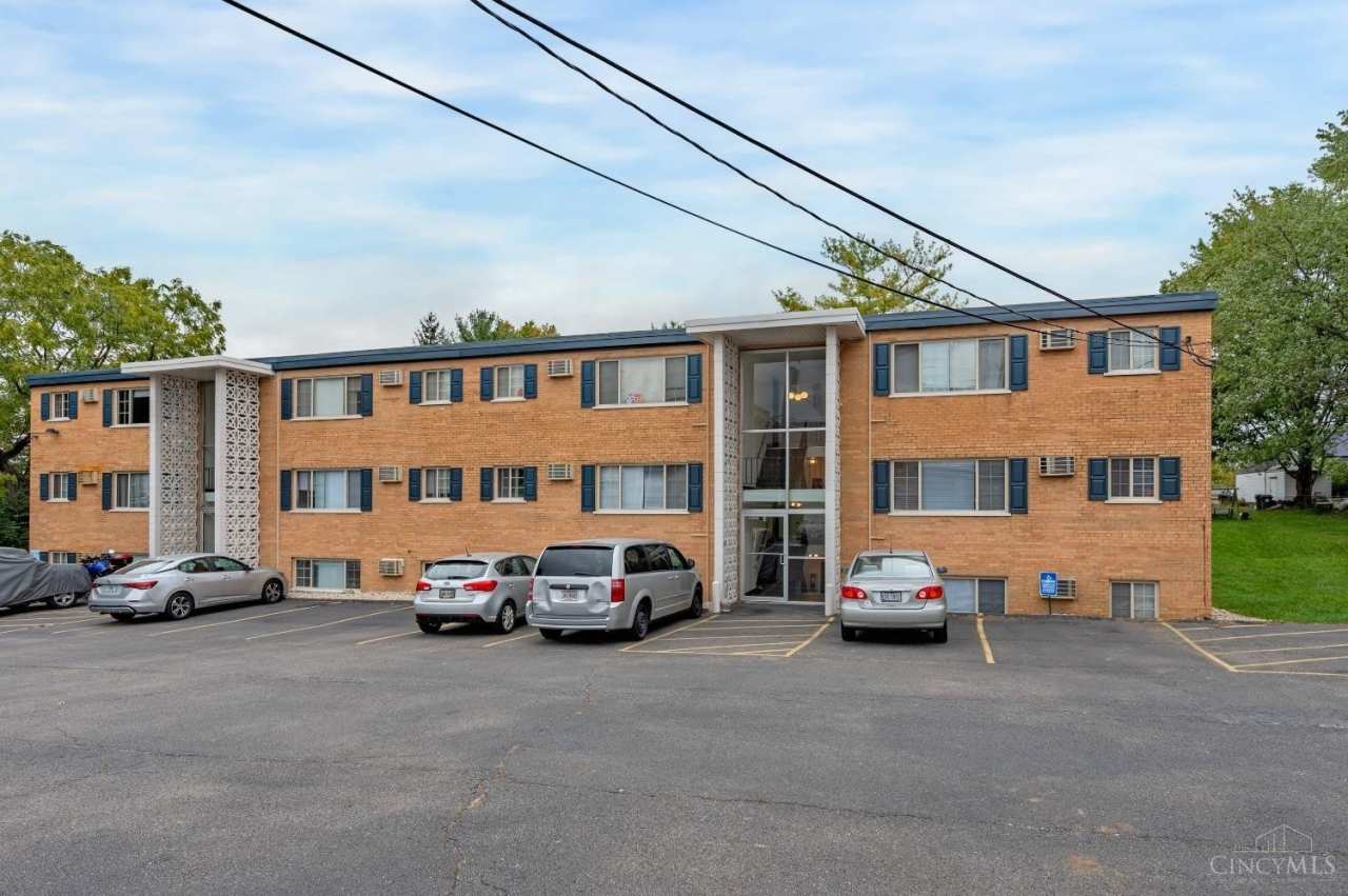 206 N E Street unit: 14