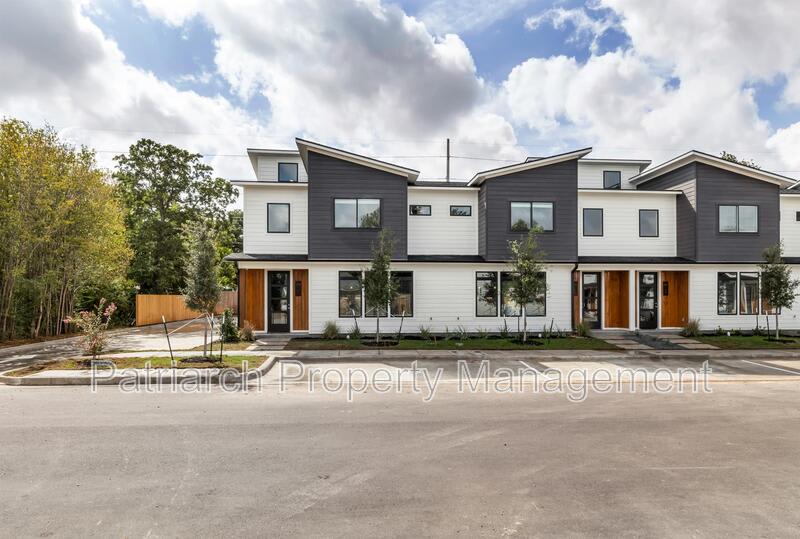 213 Lynn Drive - 203