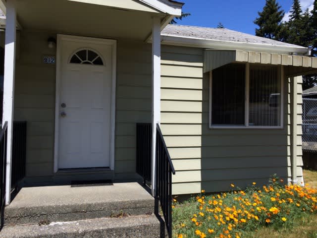 912 Southwest 118th Street