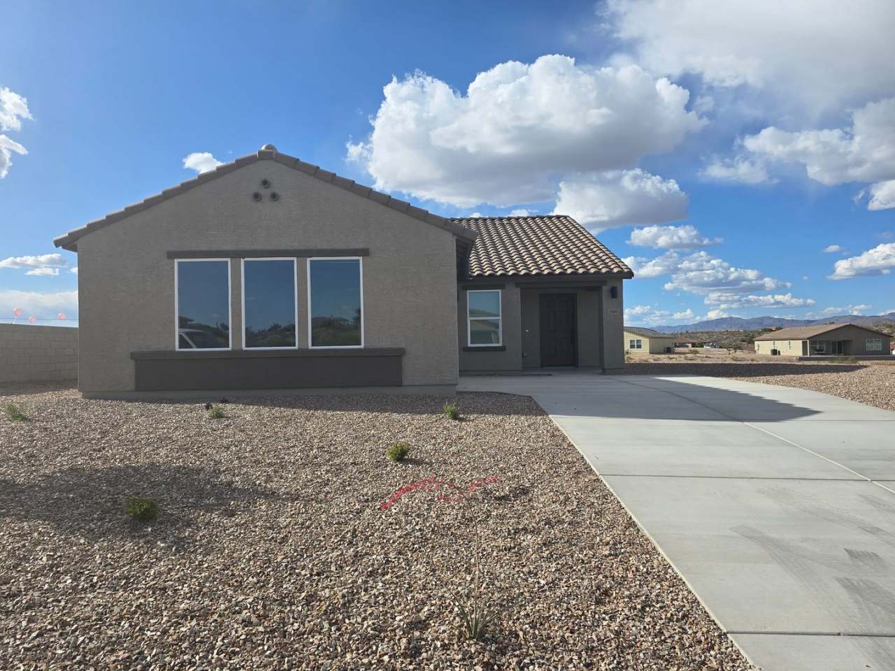 3 Bedroom 2 Bathroom WICKENBURG COUNTRY CLUB Home