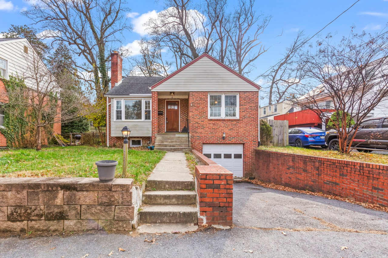 Charming 3-Bedroom Home in Silver Spring