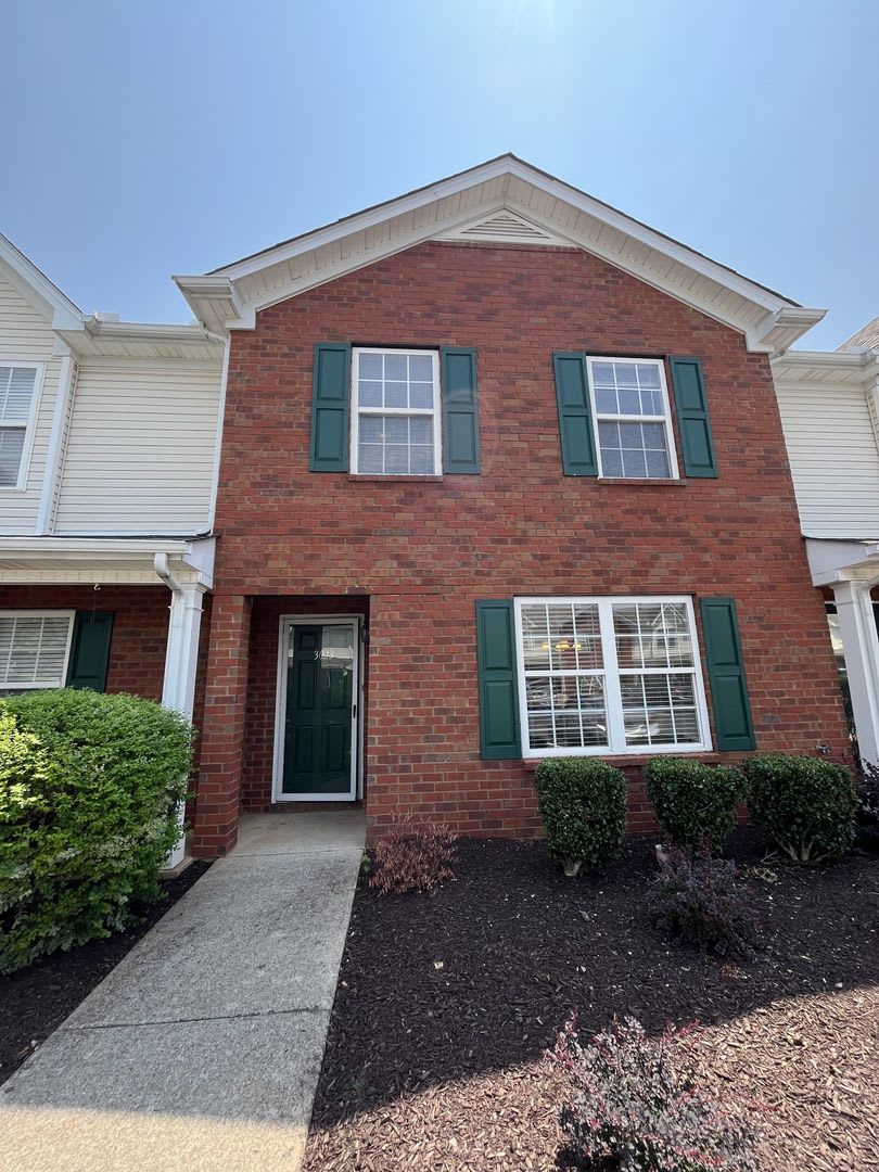 Great townhouse for rent in Murfreesboro!