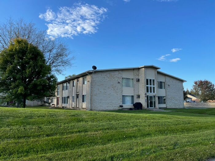 11404 Warren Boulevard