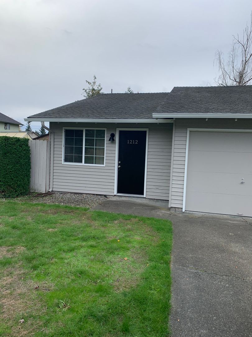 Downtown Puyallup Duplex