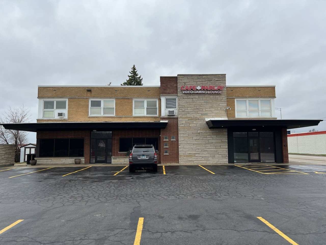 1000 S Milwaukee Avenue