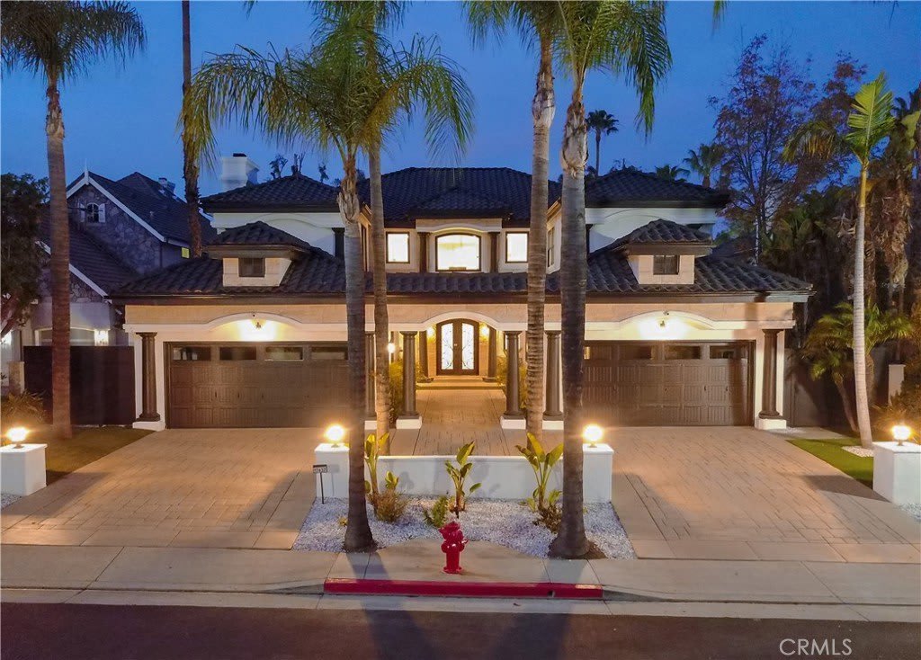 17437 Oak Creek Court