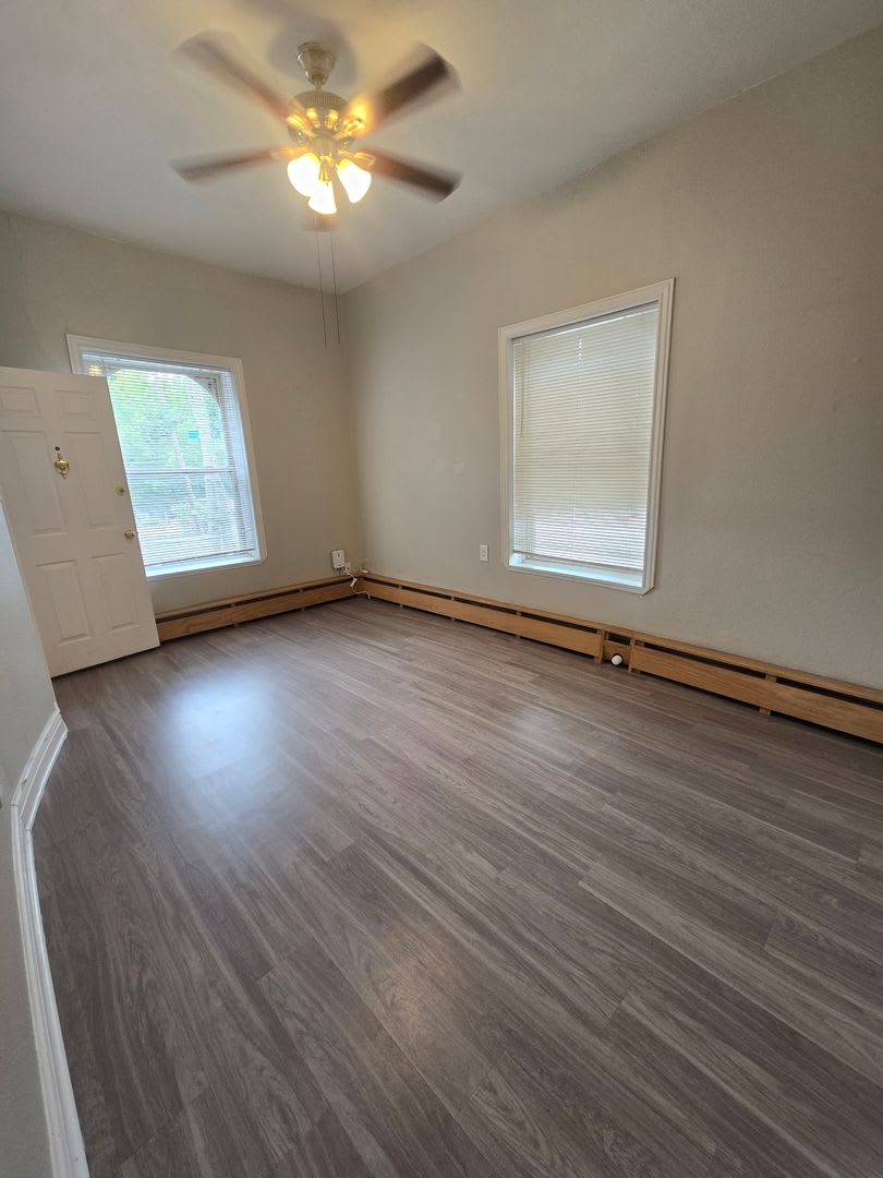 Move-In Ready Highlands Condo — Updated, Inviting  $250 Off Your First Month!