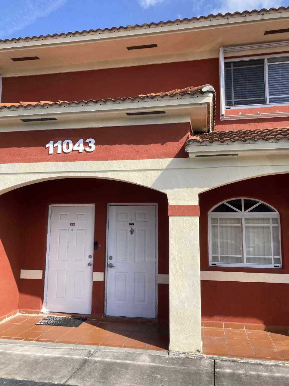 11043 W Okeechobee Rd