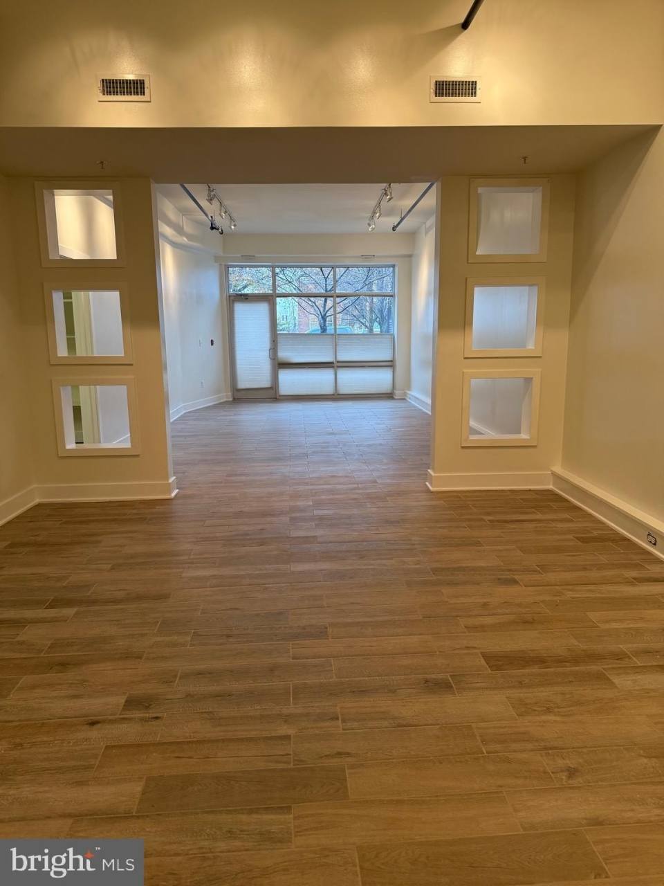 4334 FARRAGUT Street unit: H