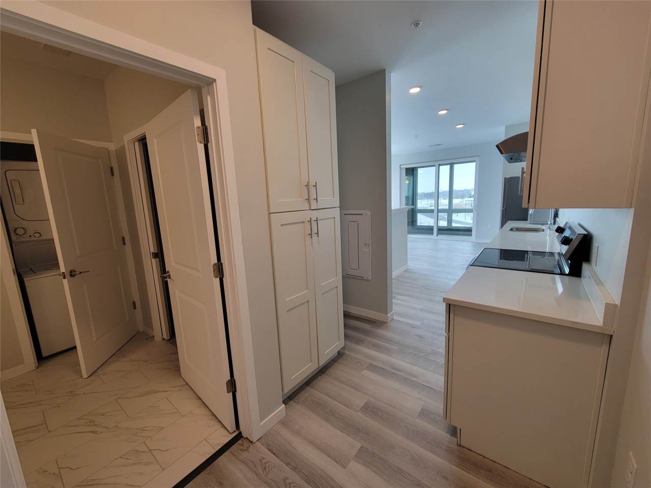 5905 Stagecoach Drive unit: 3102, 3105, 3202, 3205