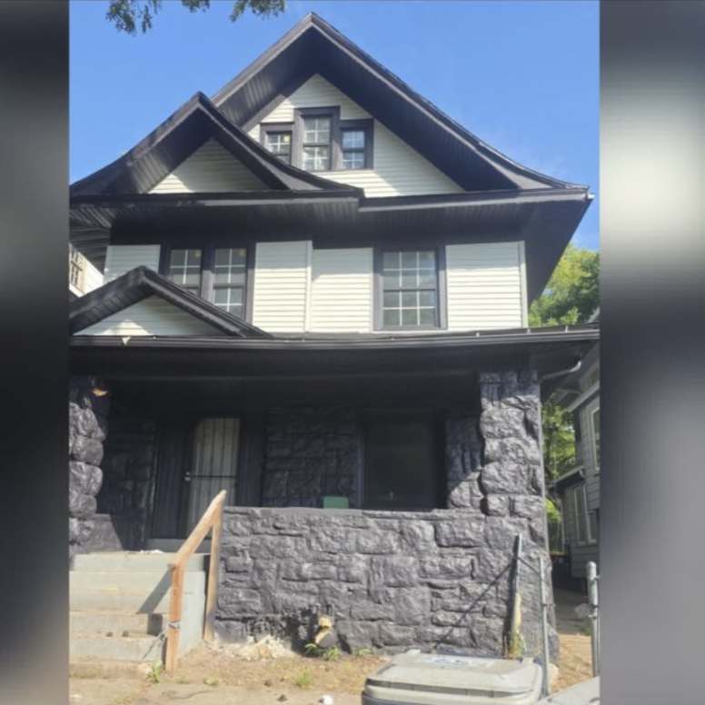 4027 Chestnut Avenue