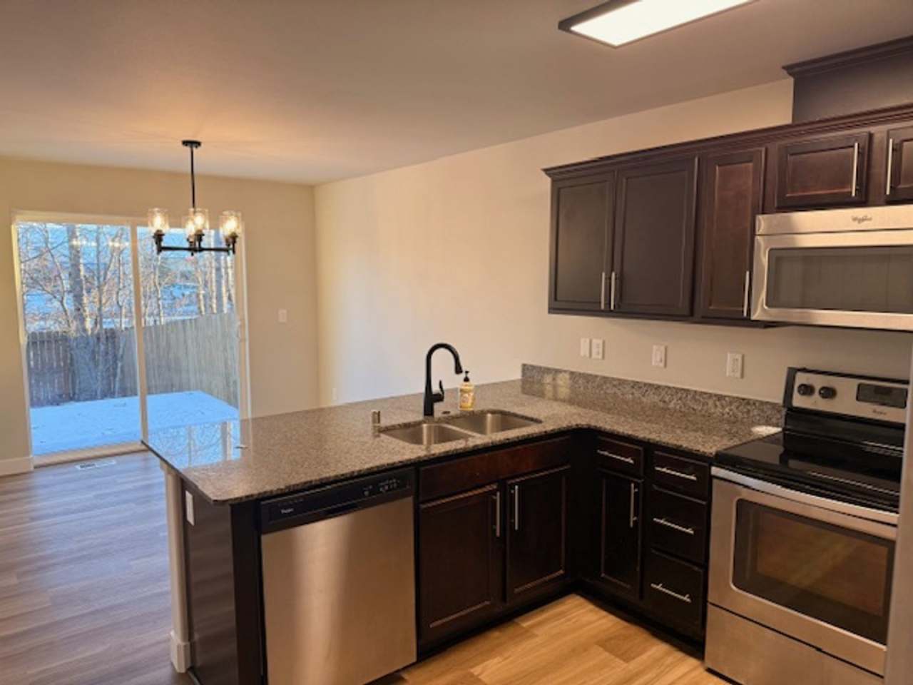 All Utilities Included in this 3 Bedroom South Anchorage Townhouse!