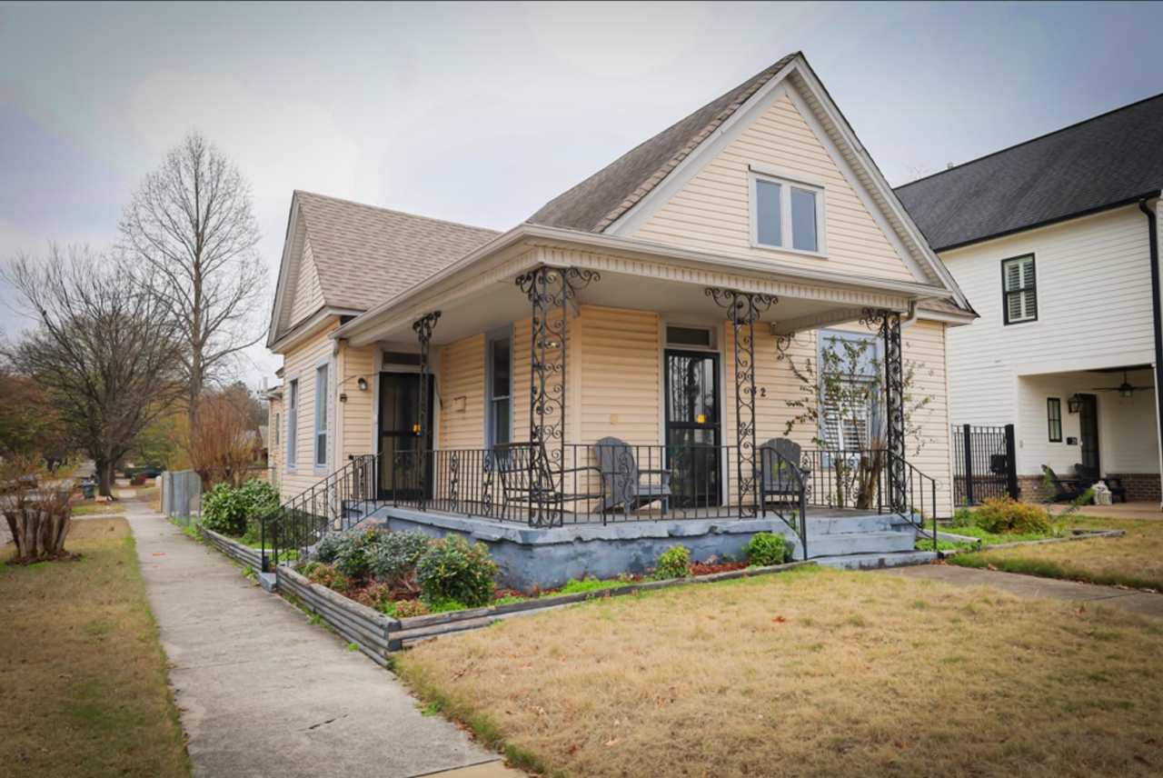 3 Bedroom/2 bath Overton Square Now Available for Lease 32 N. Cooper Street