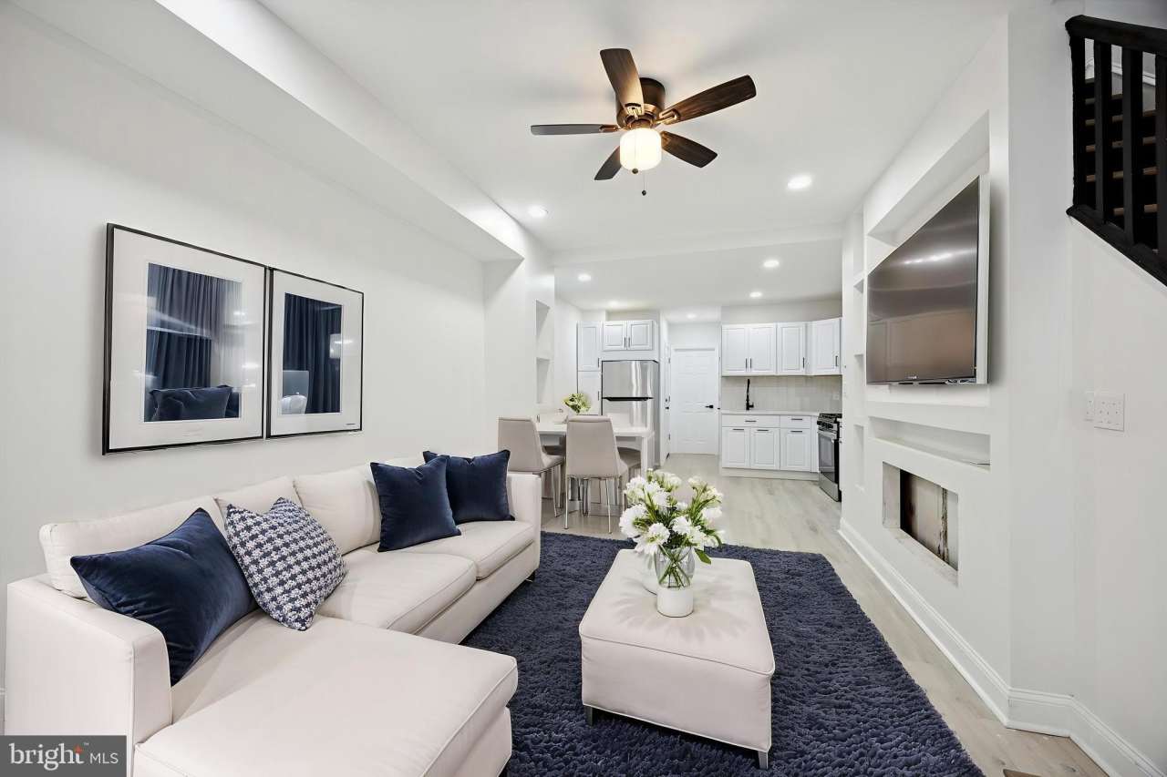 3241 N ETTING Street