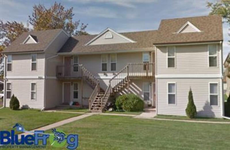 927 Louise Street - 3