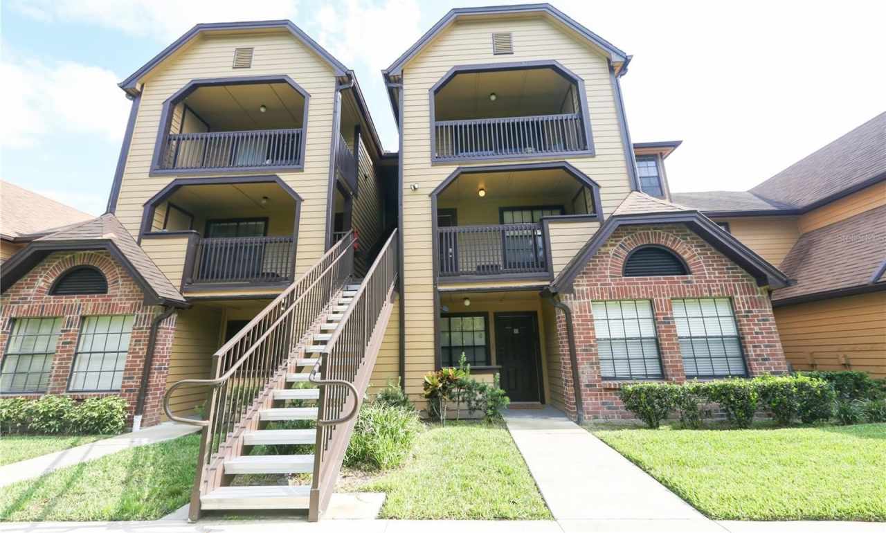 345 FORESTWAY CIRCLE