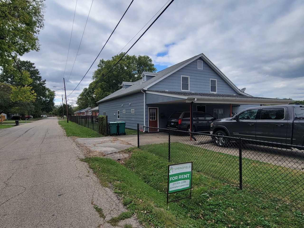 HUGE 4 BEDROOM in SOUTHERN VIEW – MOVE-IN SPECIAL!