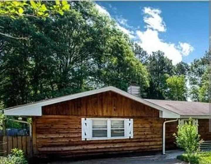 3712 Sharon Drive