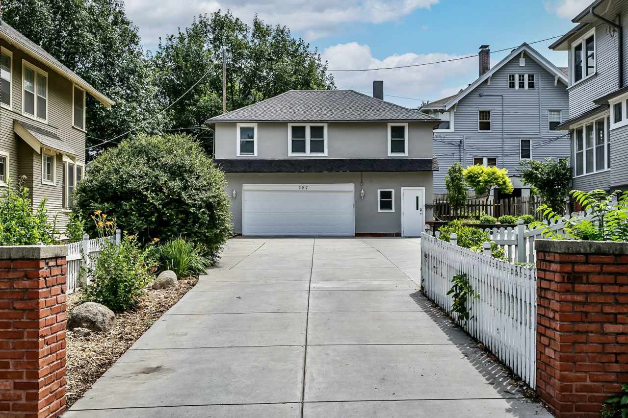 Spacious 2-Bedroom with 2-Car Garage- All the Perks, One Price! Convenient Midtown Location!! 1/2 off the first full month