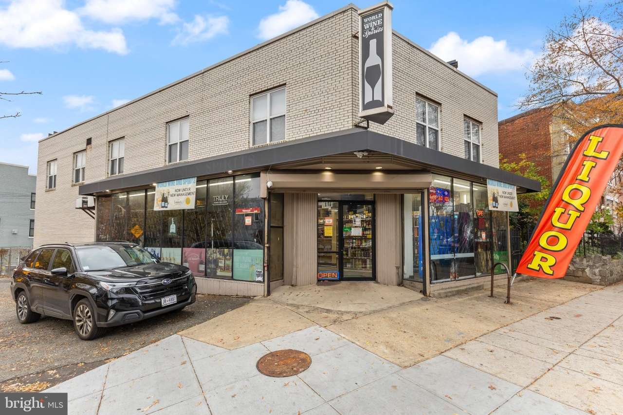 1453 PENNSYLVANIA Avenue SE unit: 2Nd Floor