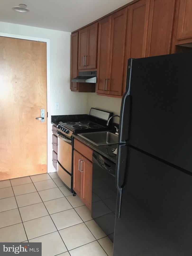 4203 WALNUT ST #205A