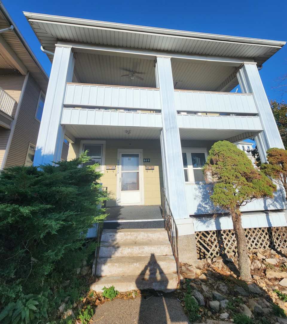 809 West 8th Street - 1