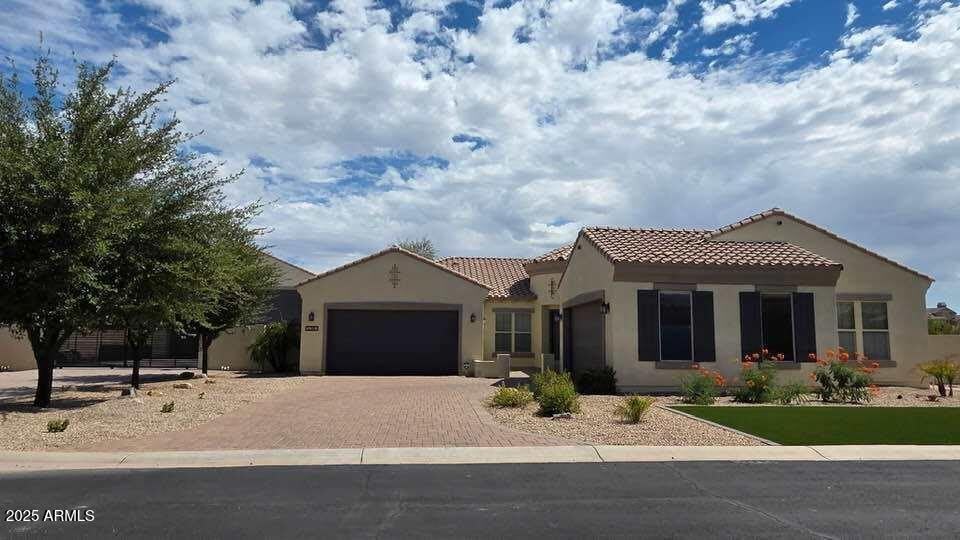 5361 S CROSSCREEK Drive