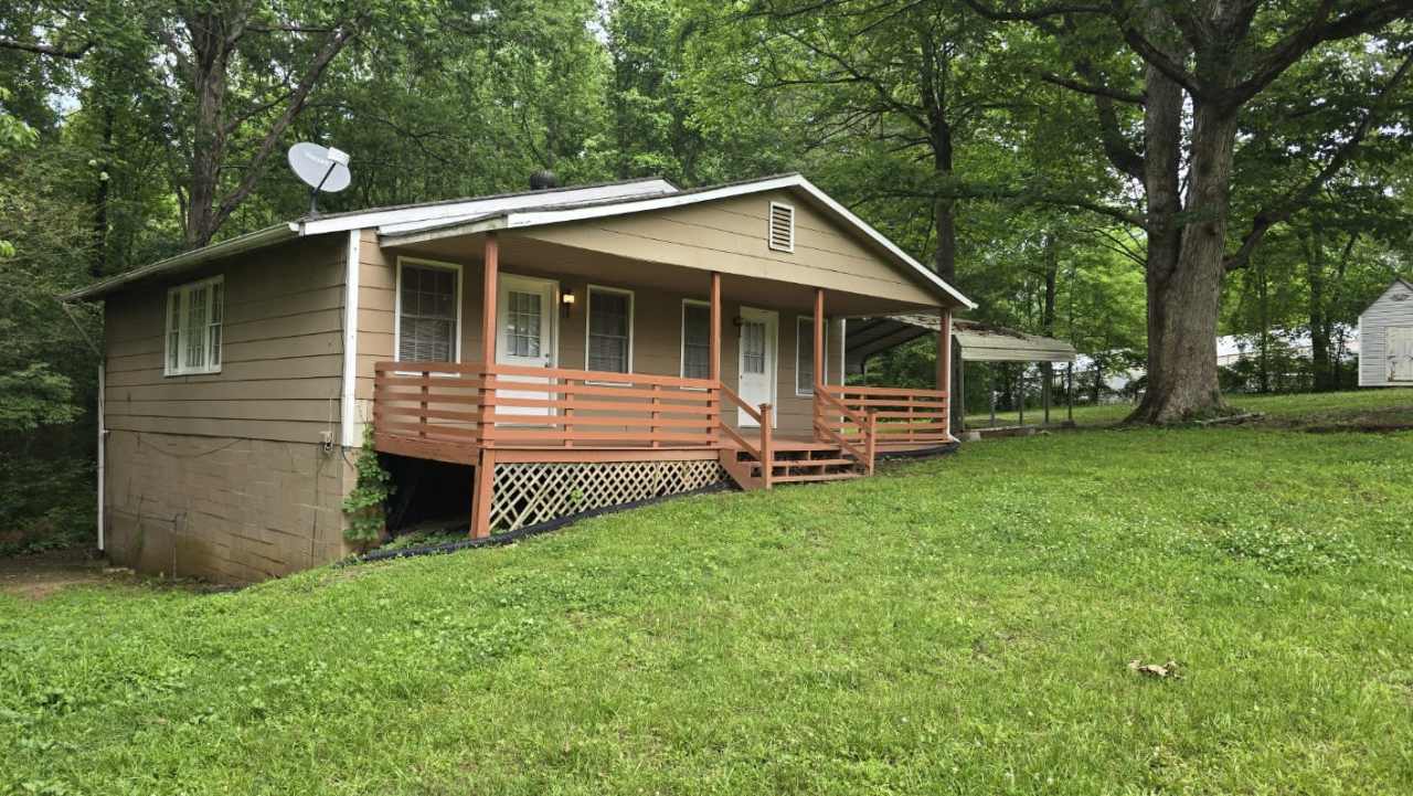 2207 Mount Vernon Road