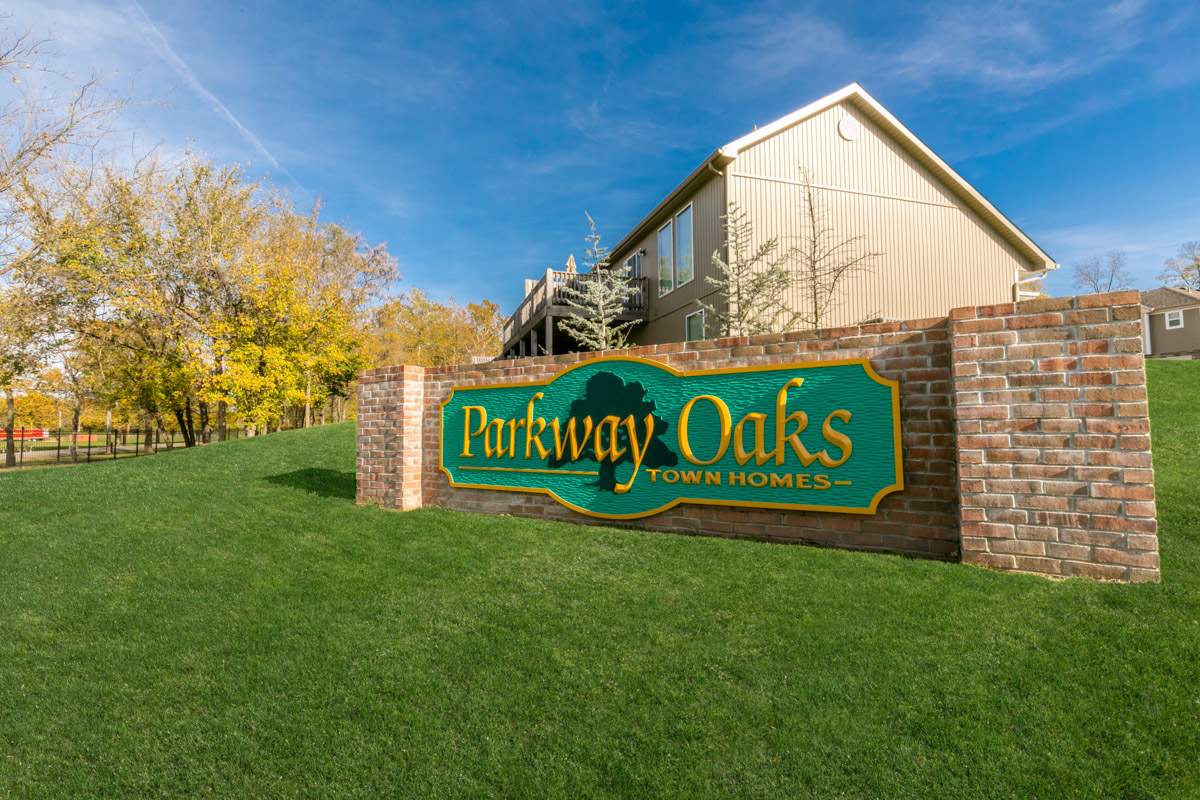 Parkway Oaks Townhomes and Duplexes