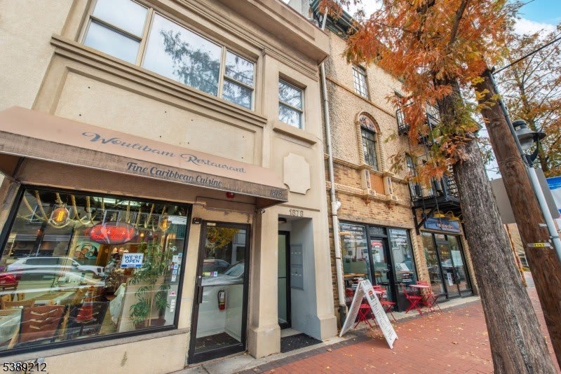 1878 Springfield Ave