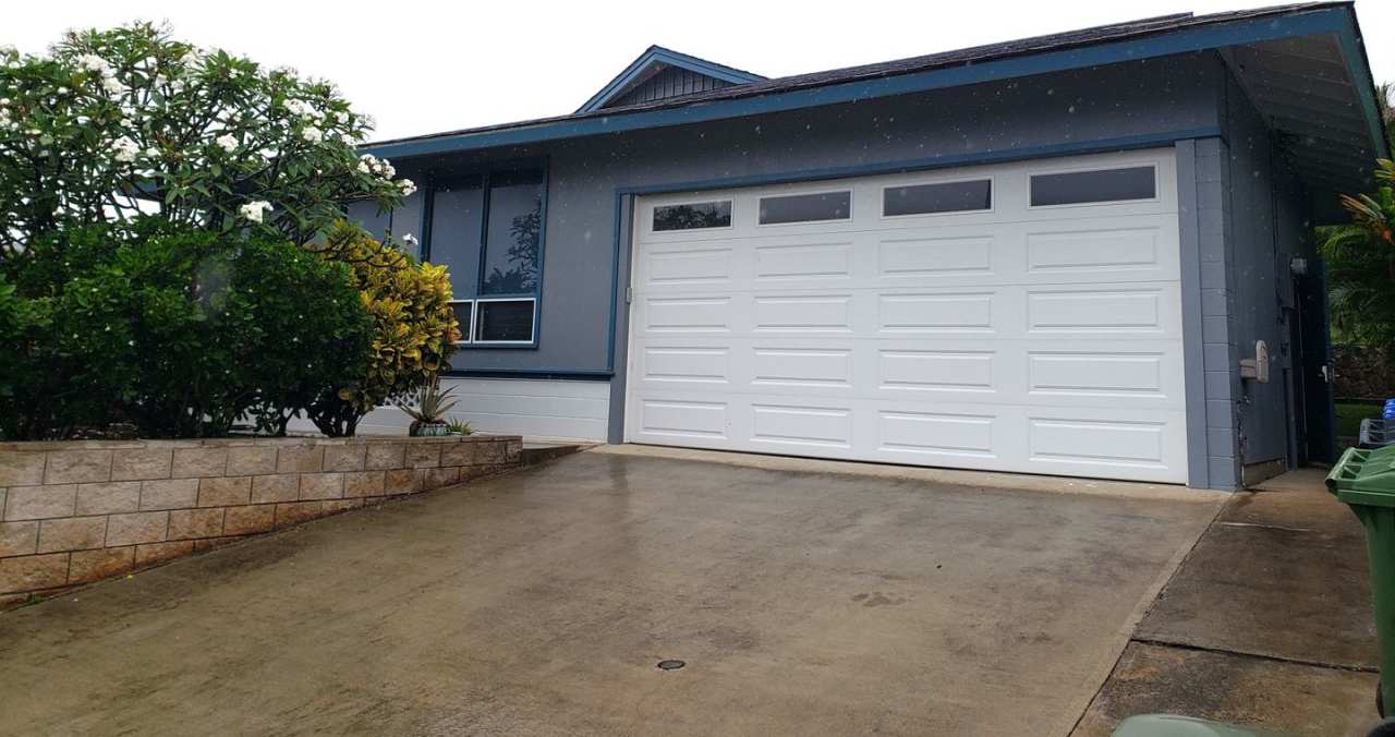 Large Home (Salt Lake) 4 bedrooms, 2.5 Bath House w/Garage - Avail 11-01-2025