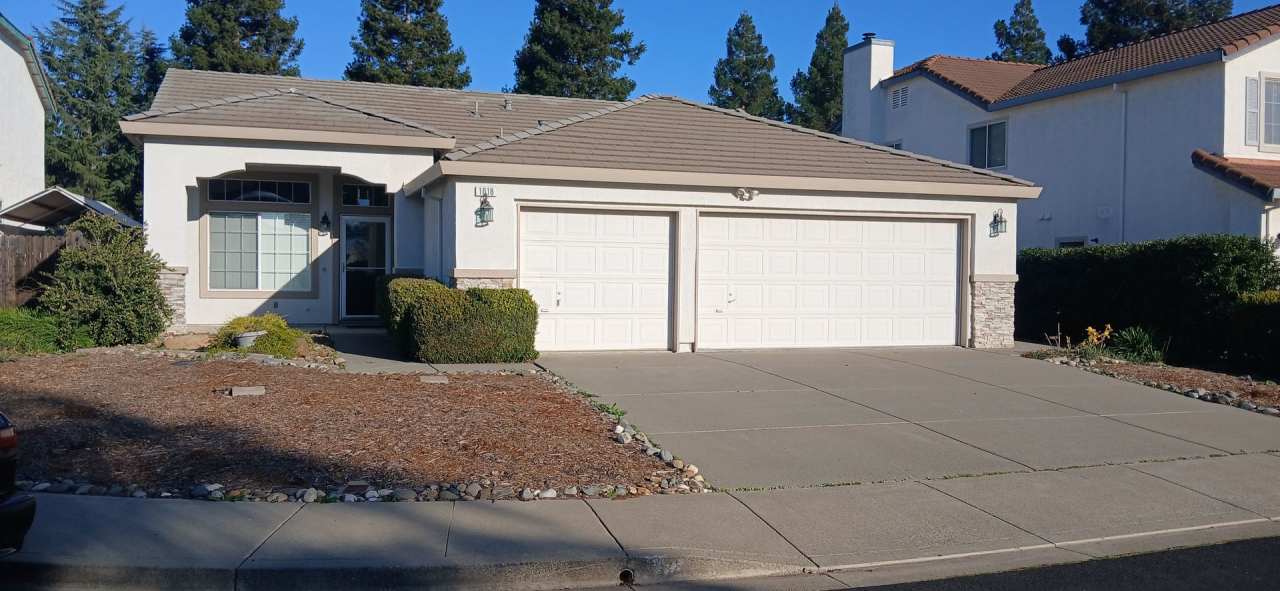 COMING SOON! TENANT OCCUPIED UNTIL DECEMBER 8TH, 2025