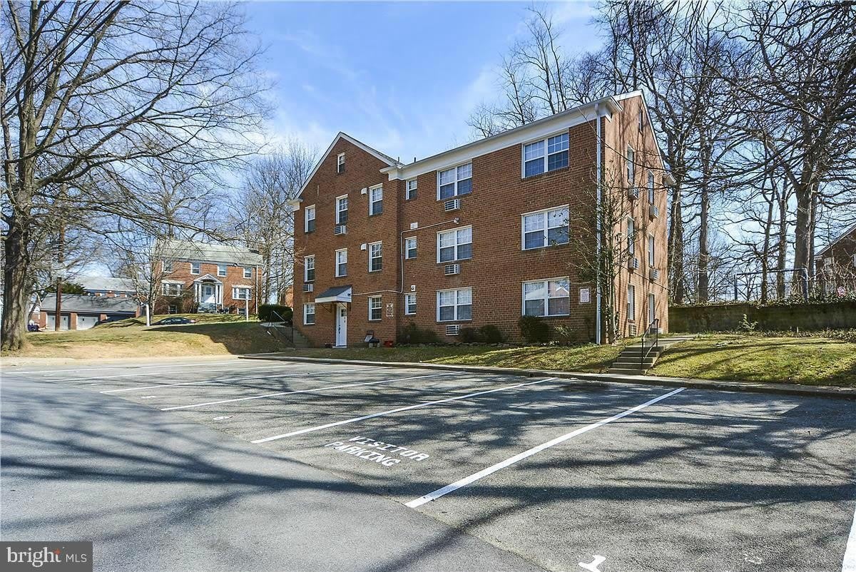 8342 EASTRIDGE Avenue unit: 1