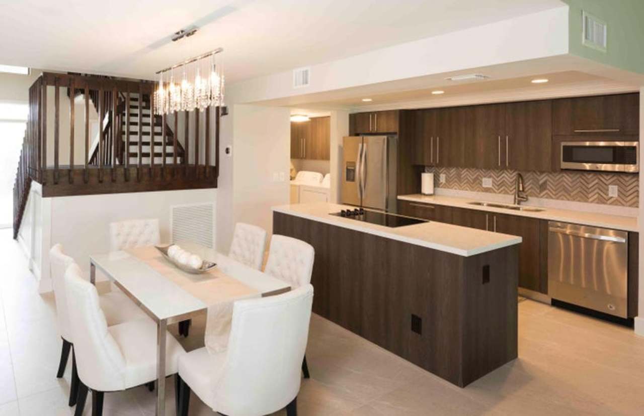 293 Old Meadow Way N, Palm Beach Gardens, FL 33418