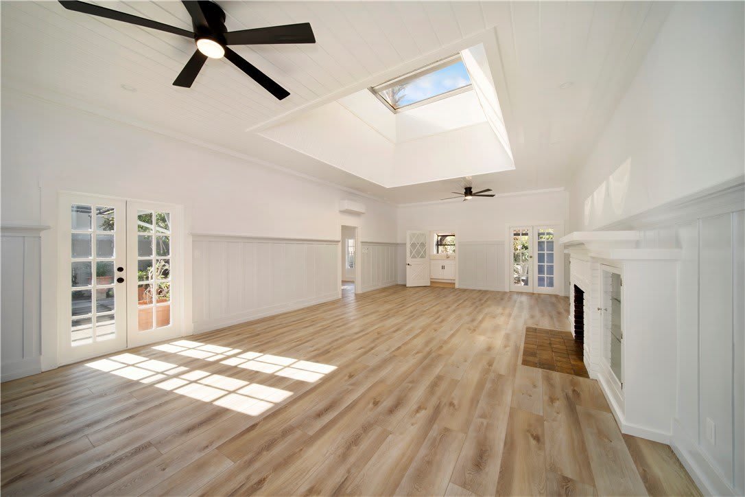 1175 Glenneyre Street